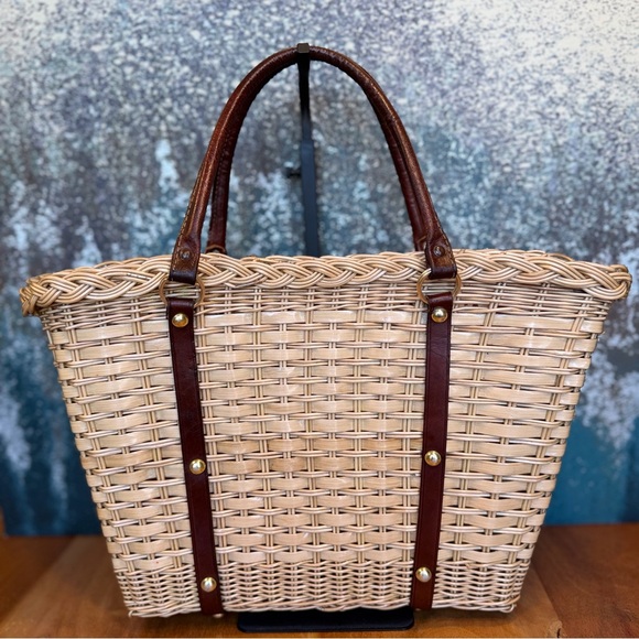 None Handbags - Classic Vintage Mid-Century 1950’s/60’s Wicker Handbag: (EUC)